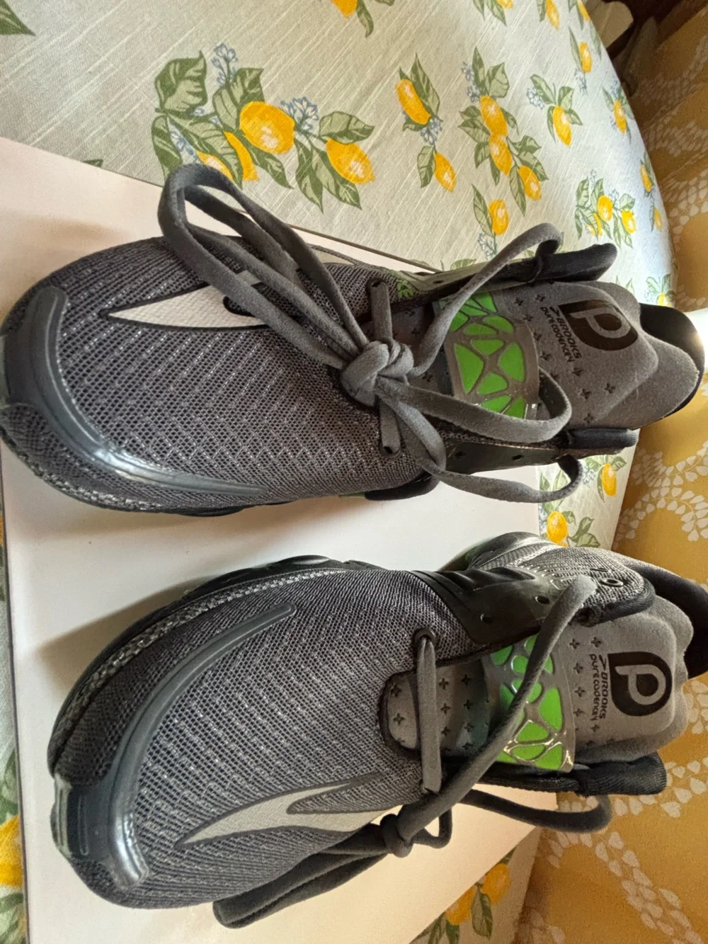 Brooks lightweight mesh
